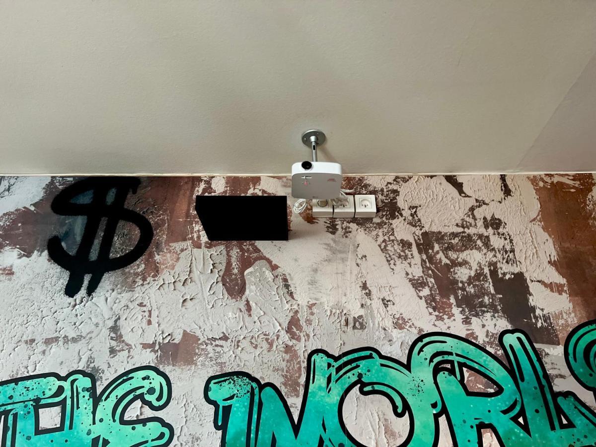 Capsule Casino - Jacuzzi - Billard - Netflix - Console & Jeux Lejlighed Mons Eksteriør billede