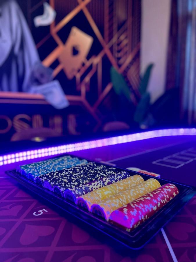 Capsule Casino - Jacuzzi - Billard - Netflix - Console & Jeux Lejlighed Mons Eksteriør billede