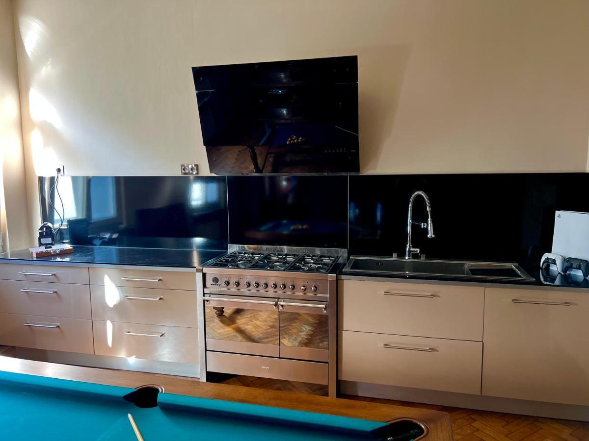 Capsule Casino - Jacuzzi - Billard - Netflix - Console & Jeux Lejlighed Mons Eksteriør billede